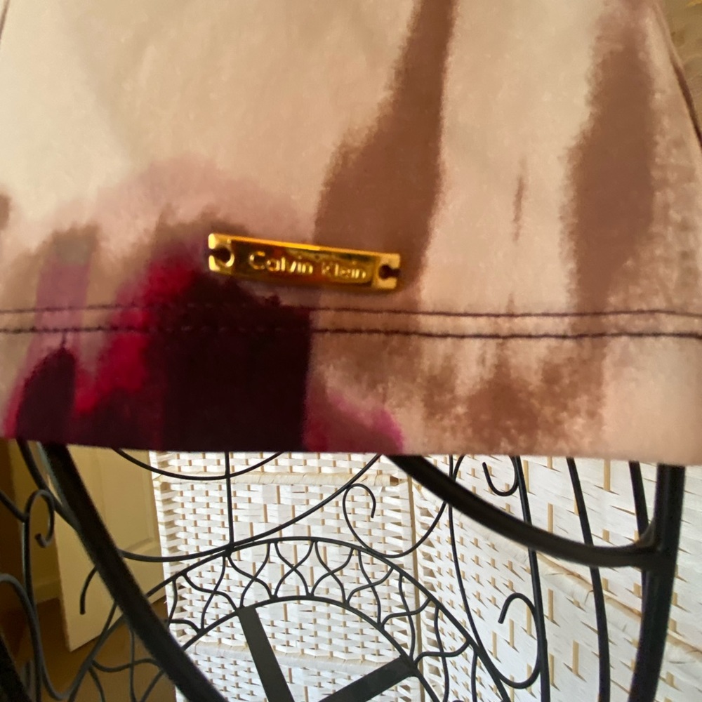 NWT Calvin Klein New With Tag Abstract Pattern Top - Picture 7 of 8